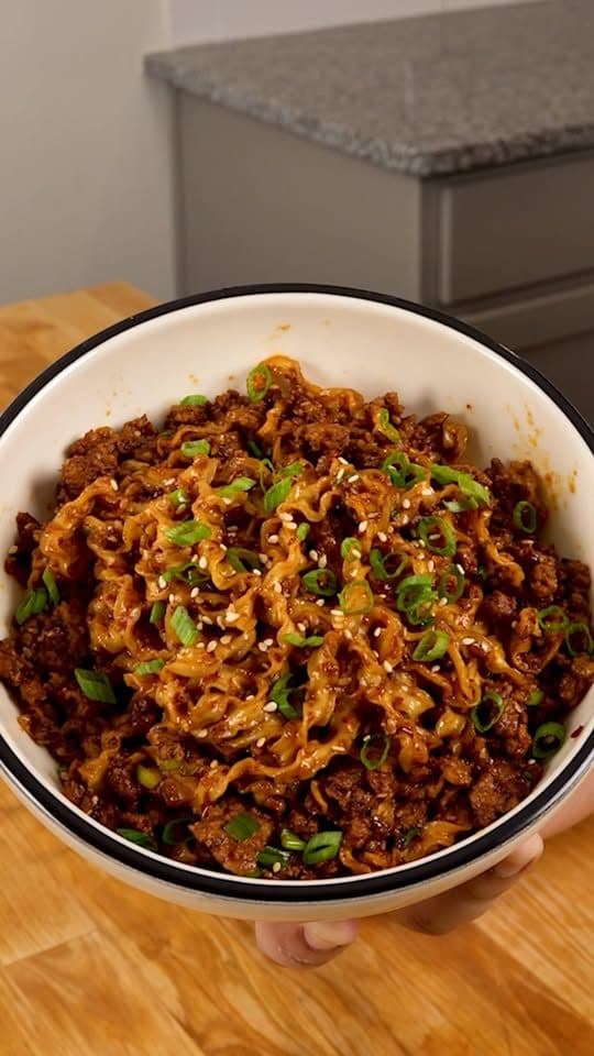 10-Minute Chili Garlic Noodles