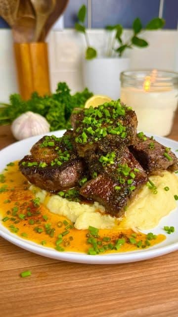 Cowboy Butter Steak Bites